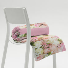 Load image into Gallery viewer, Flower Throw Blanket